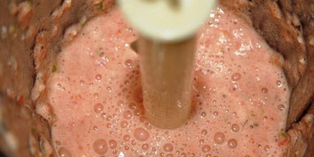 паста с семгой и овощами в сливочно-томатном соусе