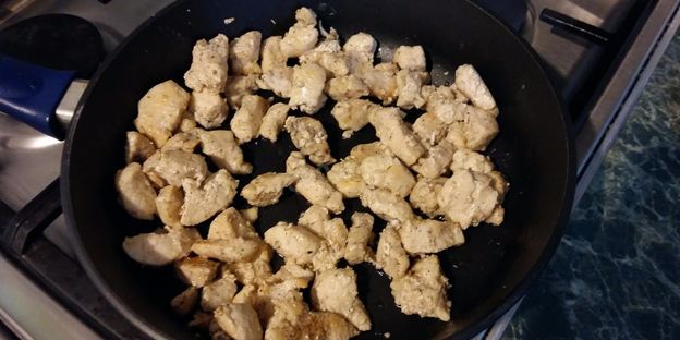 спагетти с курицей в сметанном соусе