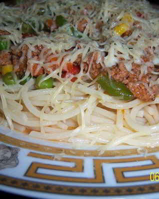 Спагетти с подливой