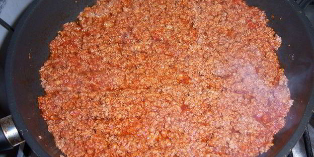 спагетти с подливой