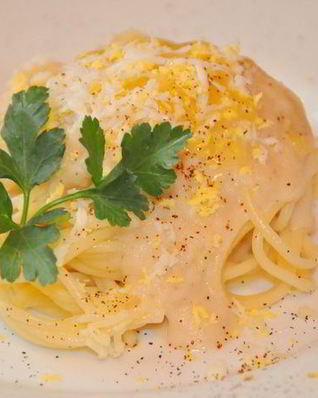 Спагетти с рыбным соусом