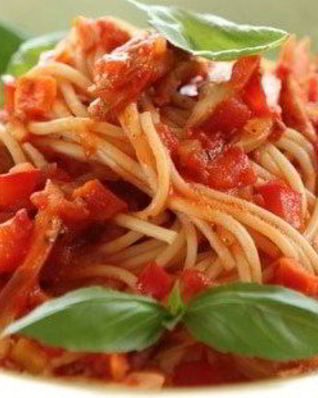 Спагетти с соусом из болгарского перца