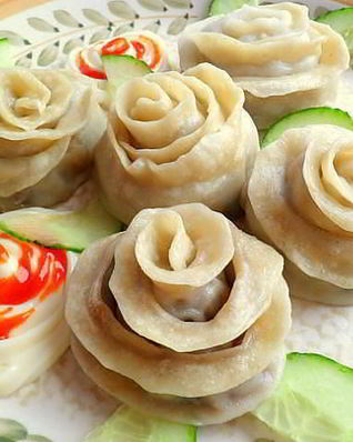 Манты-розочки