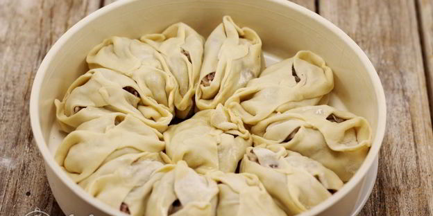 манты с бараниной