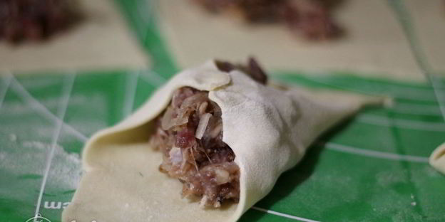 манты с бараниной