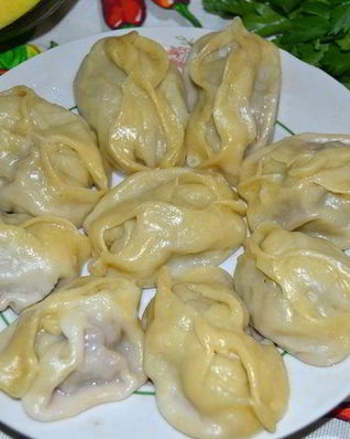 Манты с говядиной и тыквой