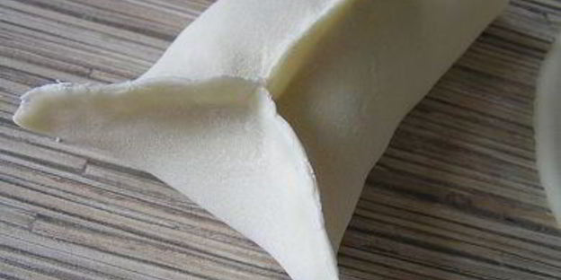 манты с картофельной начинкой и томатно-чесночным соусом