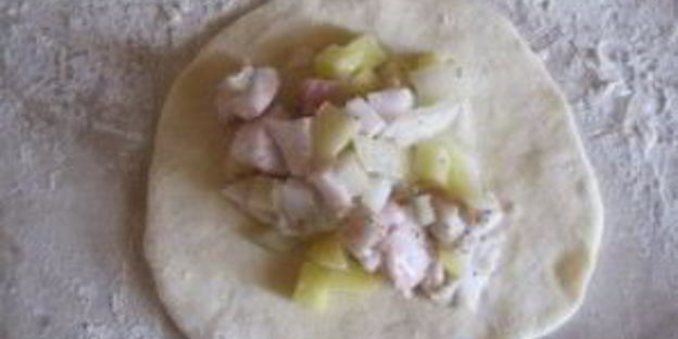 манты с картошкой и салом