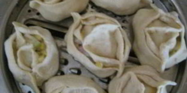 манты с картошкой и салом