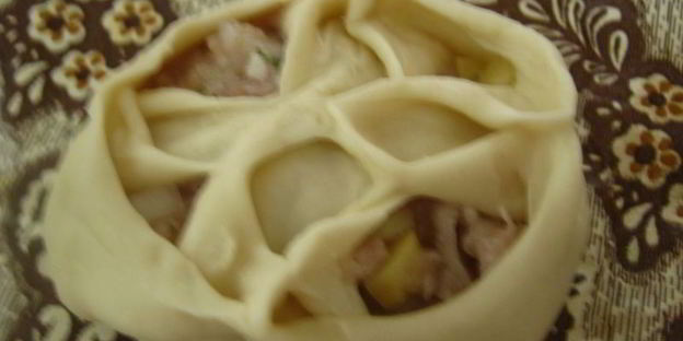 манты с мясом и картофелем