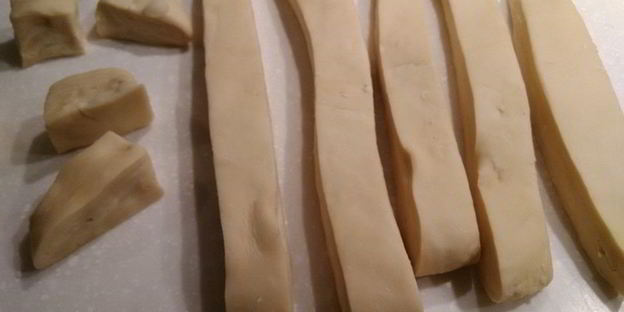 манты с острым соусом