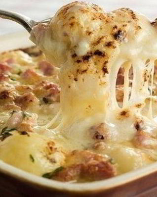 Картофель по-французски с сыром и сливками