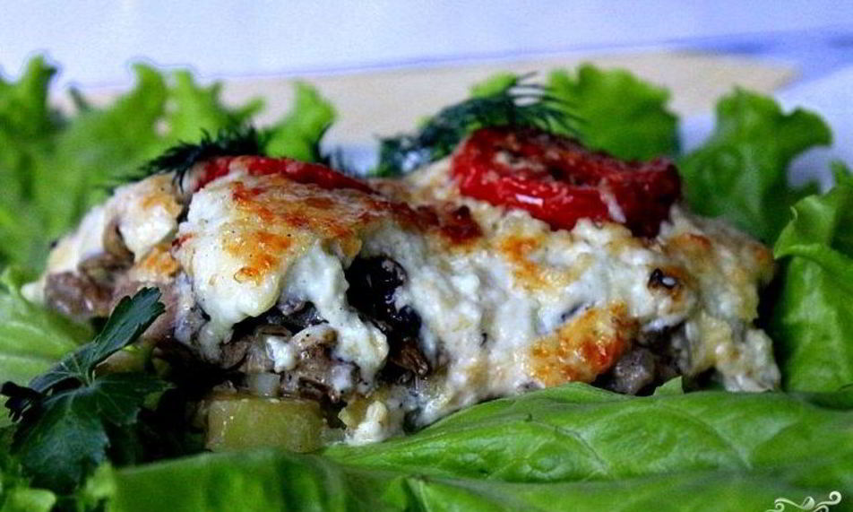 Рецепт мяса по-французски с грибами и сыром