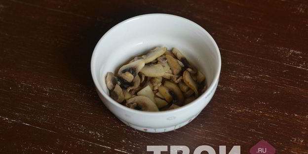 мясо по-французски с грибами