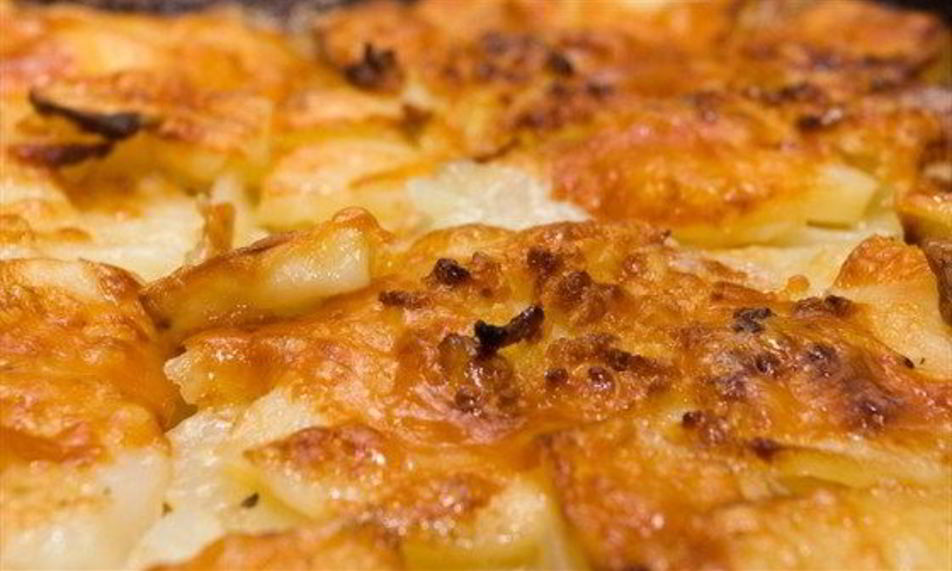 Рецепт мяса по-французски с картофелем и грибами