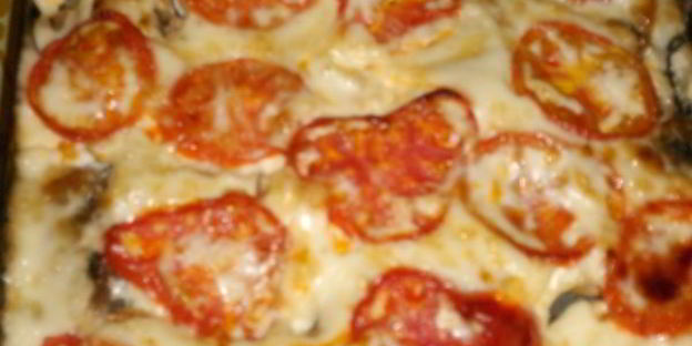 мясо по-французски с помидорами и грибами