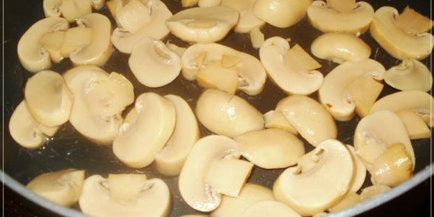 мясо по-французски с шампиньонами