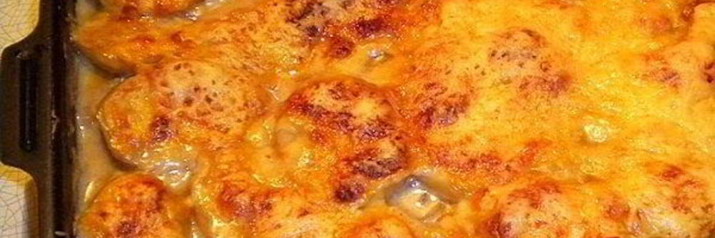 Мясо по-французски в духовке с грибами