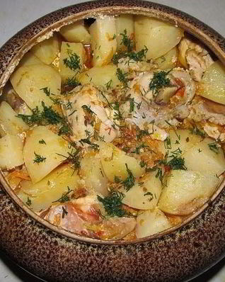 Мясо по-французски в горшочках