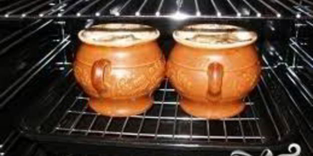 мясо по-французски в горшочках