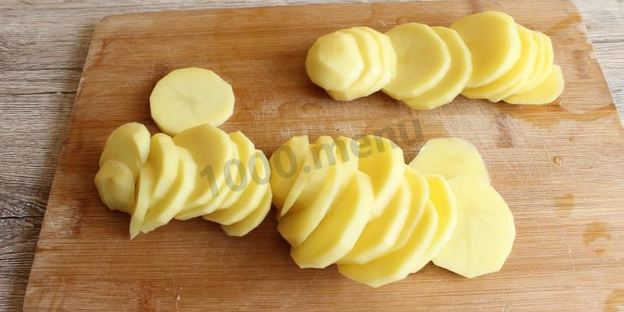 мясо по-французски в мультиварке с картофелем