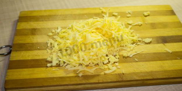 мясо свинины по-французски с помидорами картошкой сыром