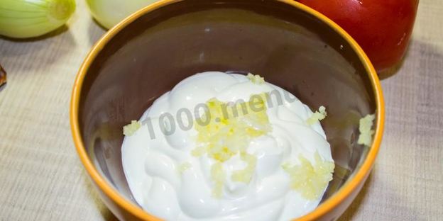 мясо свинины по-французски с помидорами картошкой сыром