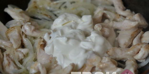 бефстроганов из курицы