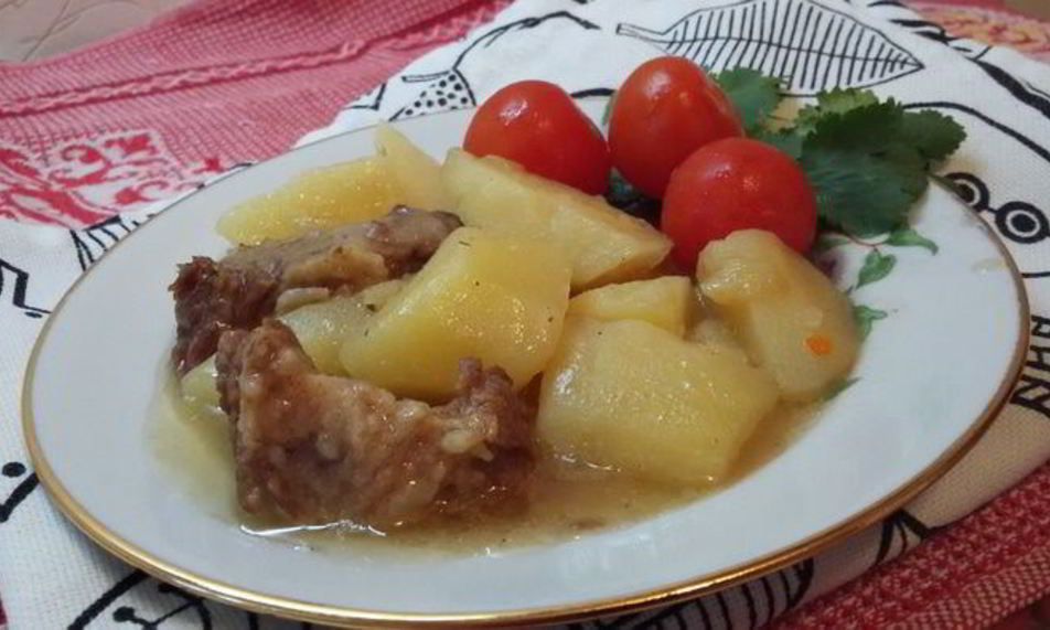 Рецепт говядины, тушеной с луком и картофелем