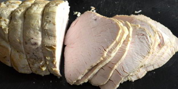 индейка под тунцовым соусом