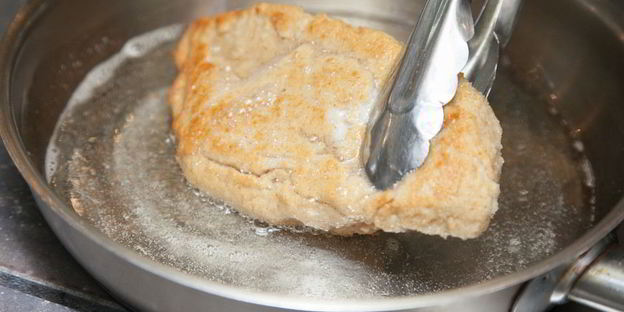 кордон блю с микс салатом