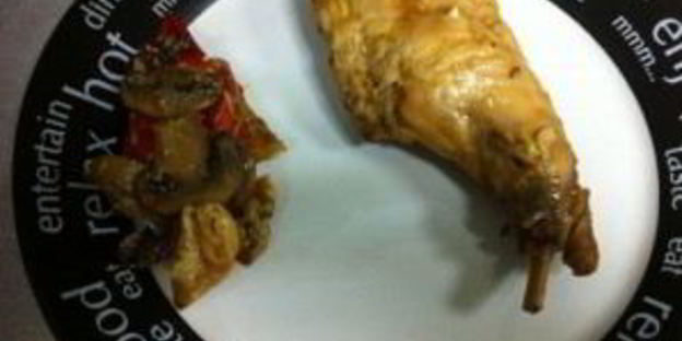 кролик в чугунке