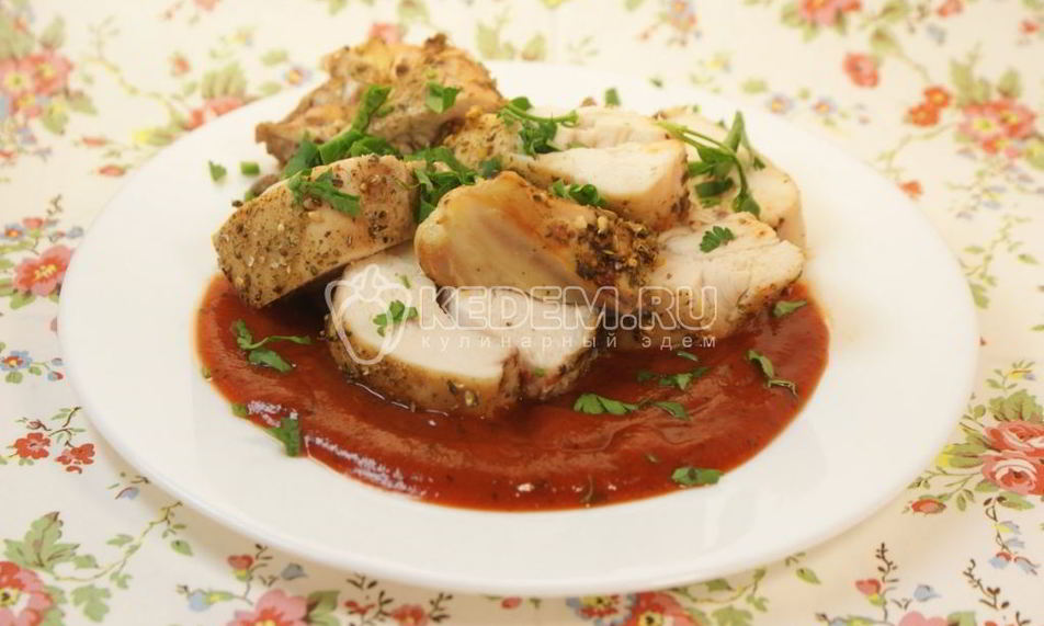 Рецепт куриной грудинки с томатным соусом