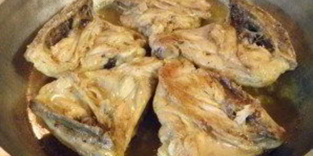 куриные бедра на сковороде