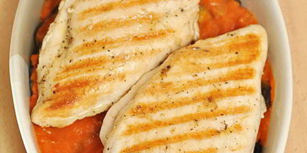 куриные грудки, запеченные с баклажанами и моцареллой