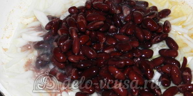 курица с фасолью