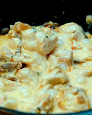 Мясо под белым соусом