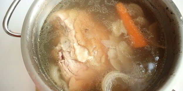 нежная свиная рулька