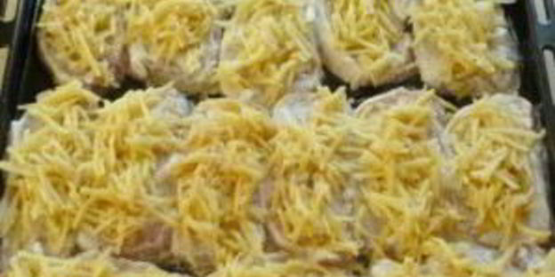 свинина в духовке с сыром