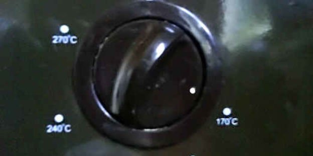 свинина запеченая с помидорами и сыром