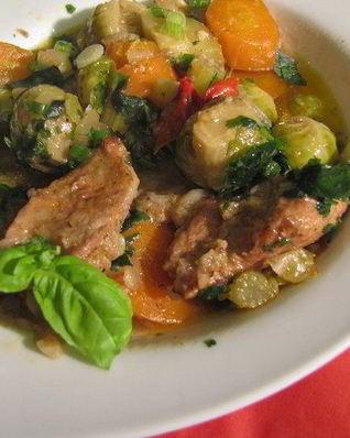 Телятина с овощами, томленая в вине