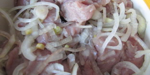 телятина с овощами, томленая в вине