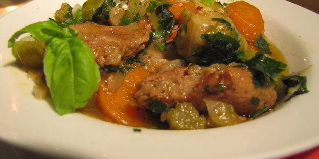 телятина с овощами, томленая в вине