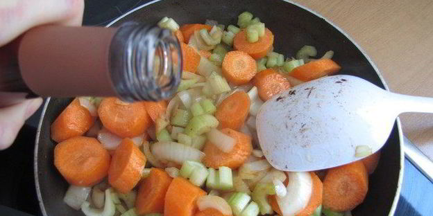 телятина с овощами, томленая в вине