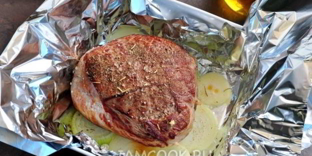 телятина, запеченная в духовке в фольге