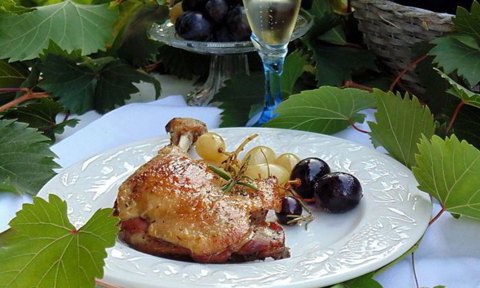 Рецепт утки с пряным виноградом