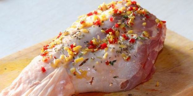 запеченая индюшачья голень