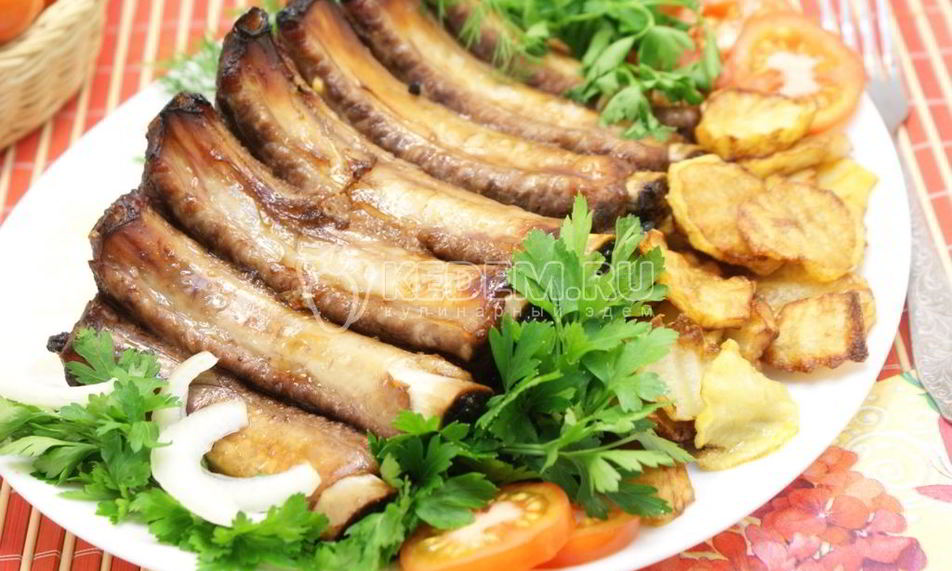 Рецепт запеченных ребрышек с гранатовым соусом