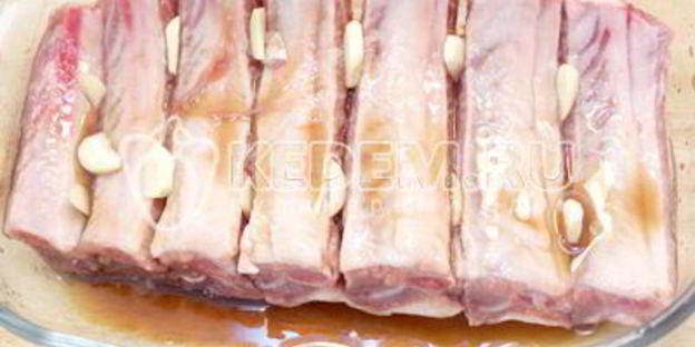 запеченные ребрышки с гранатовым соусом