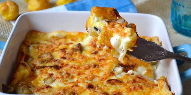 ньокки-суфле под грибным соусом бешамель